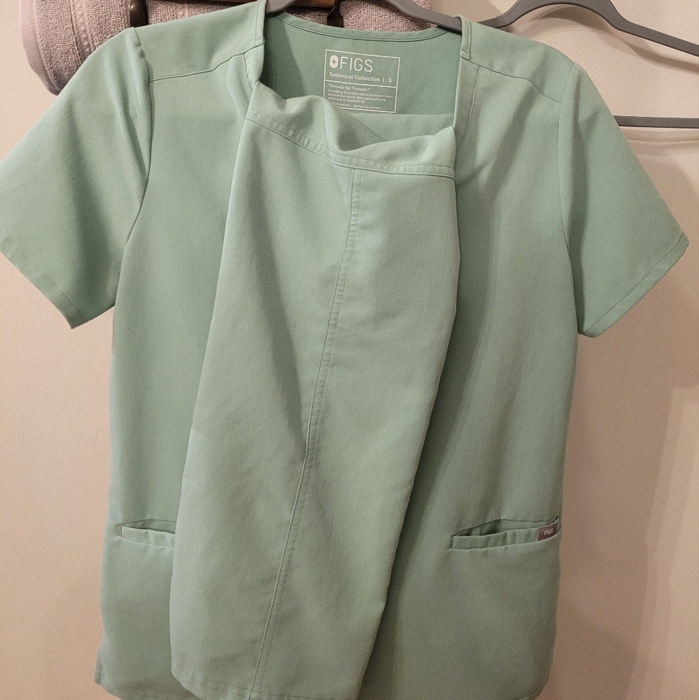 Figs scrub set